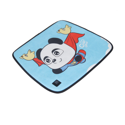 Coussin de siège de voiture chic et fonctionnel avec charge USB pour les jours d'hiver froids