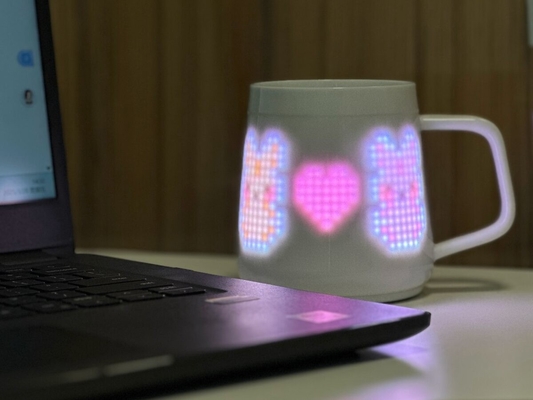Cadeaux personnalisés pour la fête des mères tasse en céramique améliorée à l'aide d'un écran à pixels cadeau de design moderne