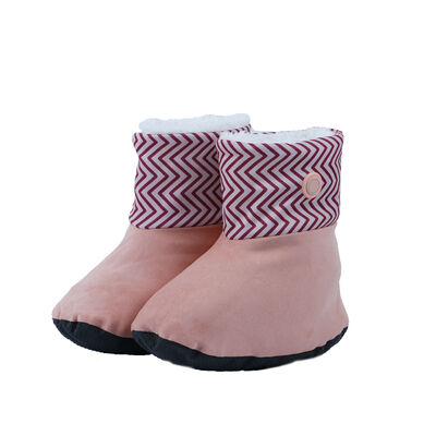 Chauffe-pieds en graphène personnalisable en gros conçu pour les régions froides et les personnes âgées, contribuant à favoriser la circulation sanguine.